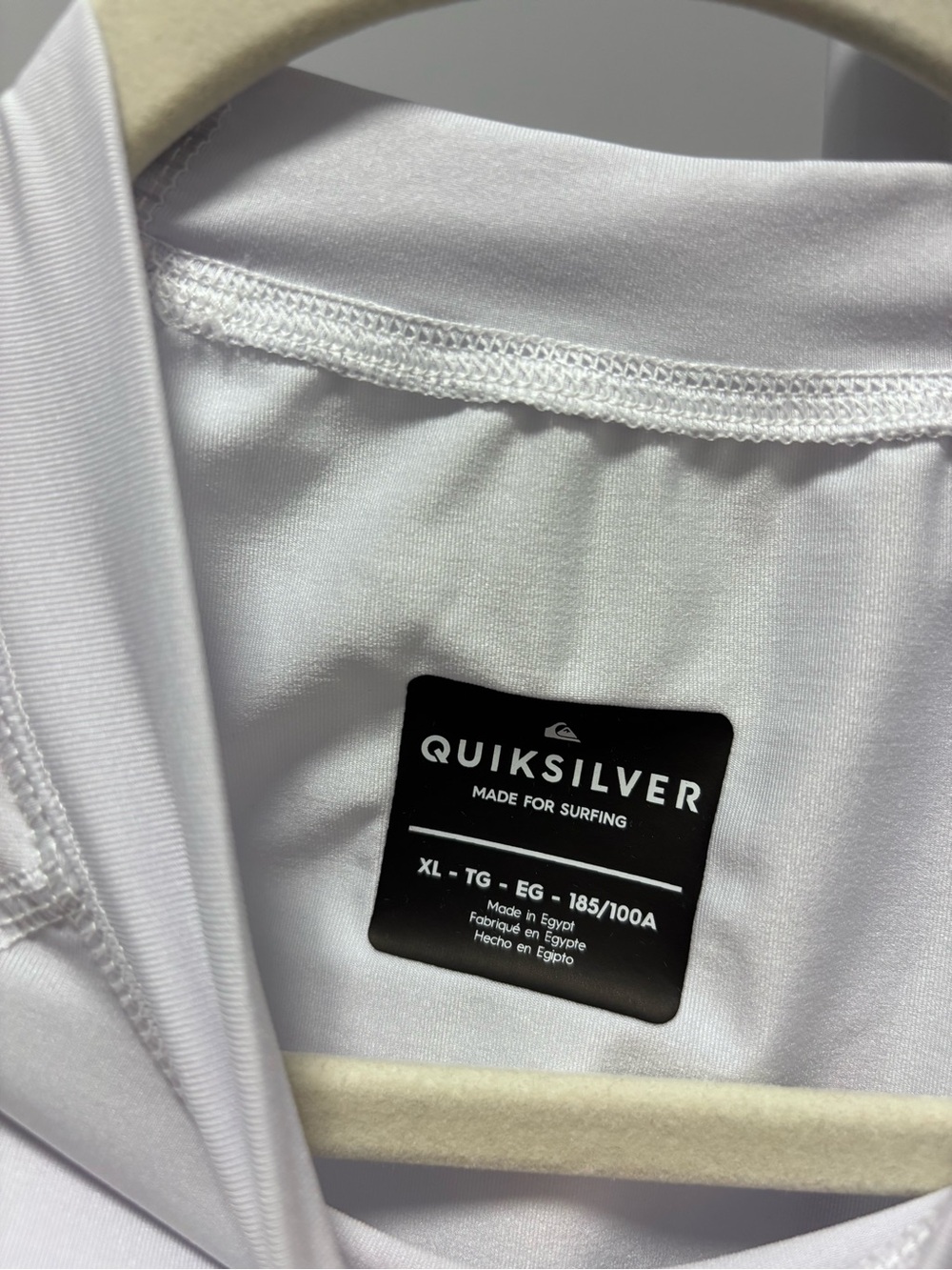 Quiksilver White Rash Guard - Picture 3 of 5